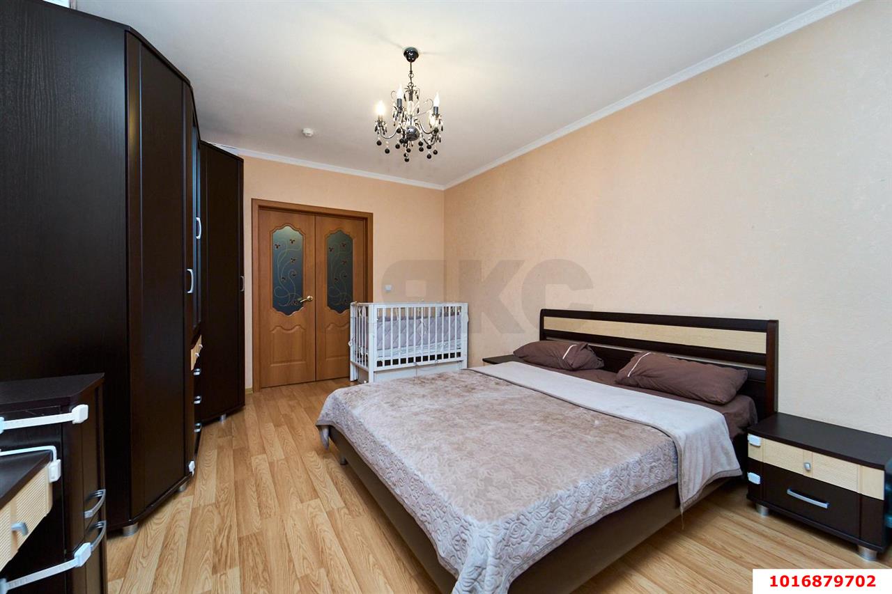 Фото №6: 2-комнатная квартира 72 м² - Краснодар, Западный внутригородской округ, Центральный внутригородской округ, мкр. Центральный, ул. Севастопольская, 6/1