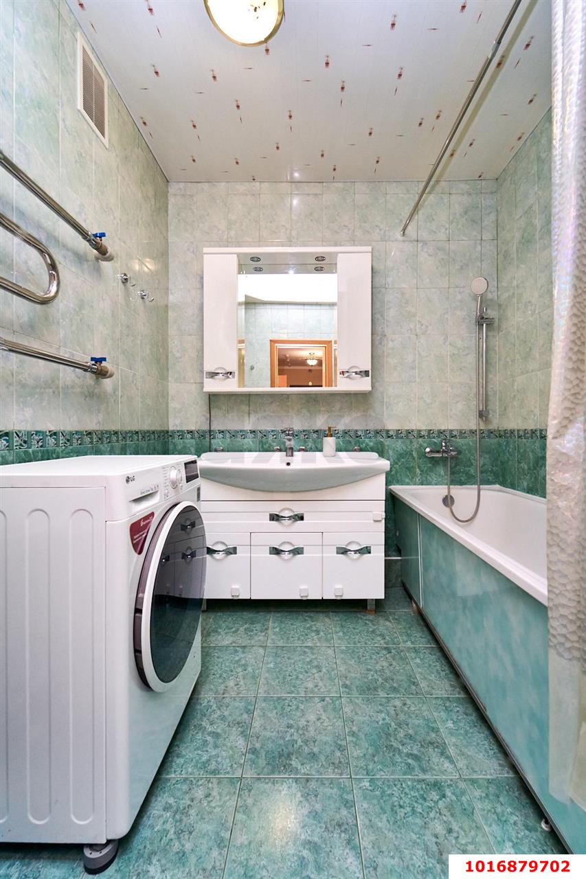 Фото №11: 2-комнатная квартира 72 м² - Краснодар, Западный внутригородской округ, Центральный внутригородской округ, мкр. Центральный, ул. Севастопольская, 6/1