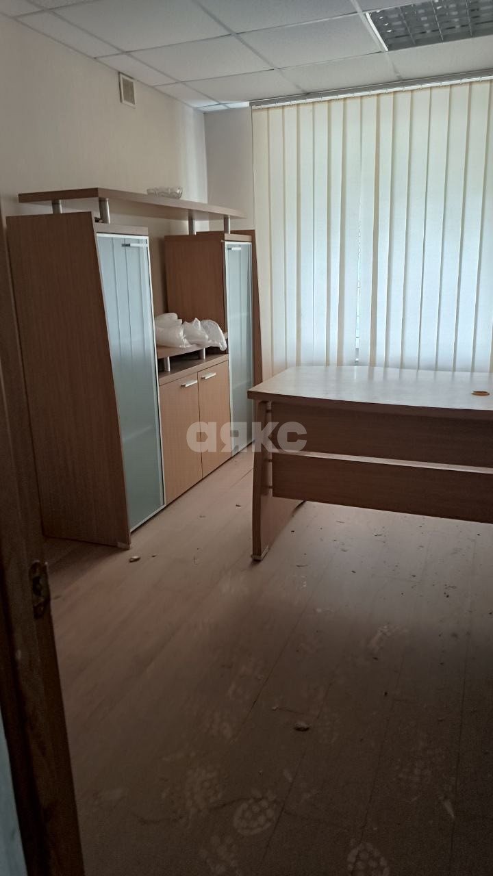 Фото №8: Коммерция 71 м² - Мариуполь, р. Жовтневый, пр-кт Металлургов, 96