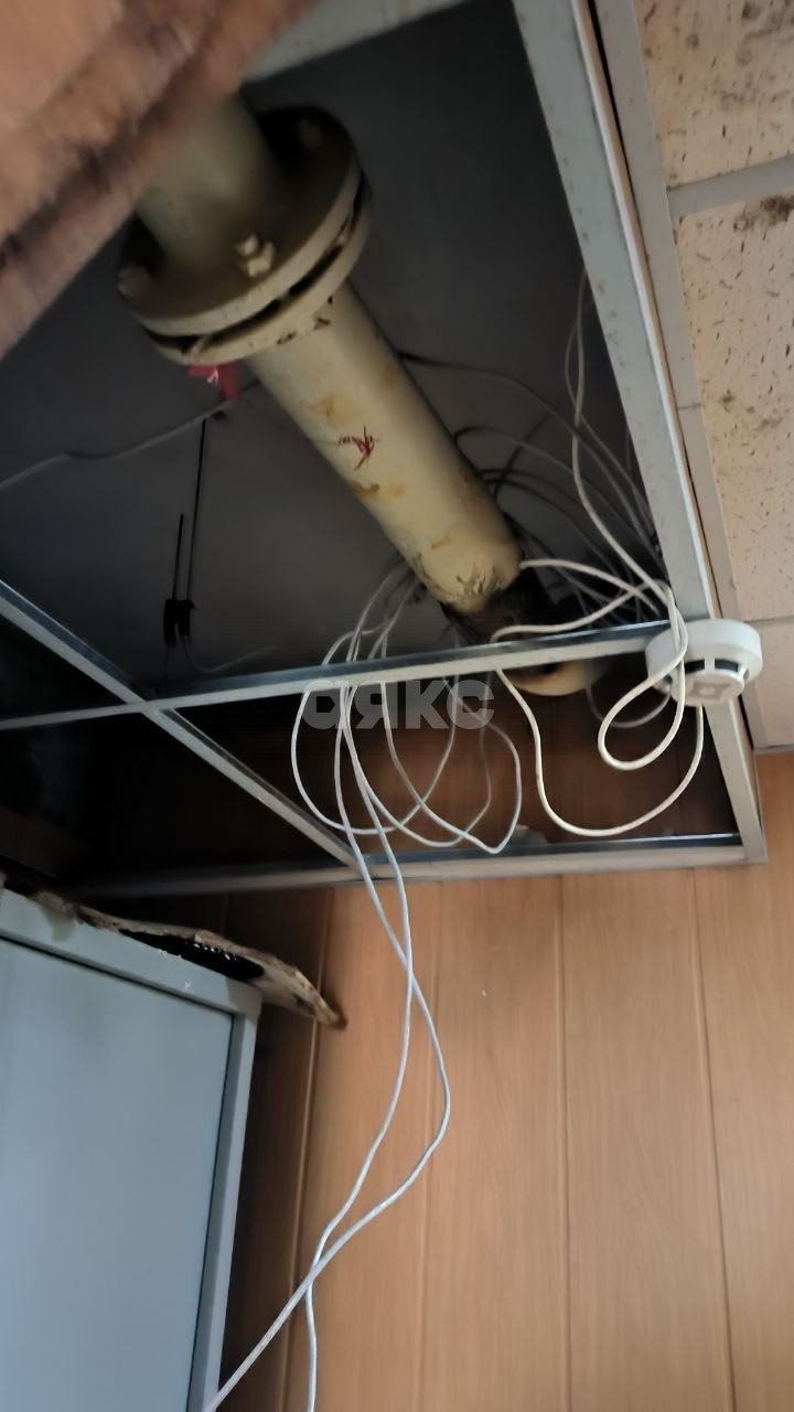 Фото №17: Коммерция 71 м² - Мариуполь, р. Жовтневый, пр-кт Металлургов, 96