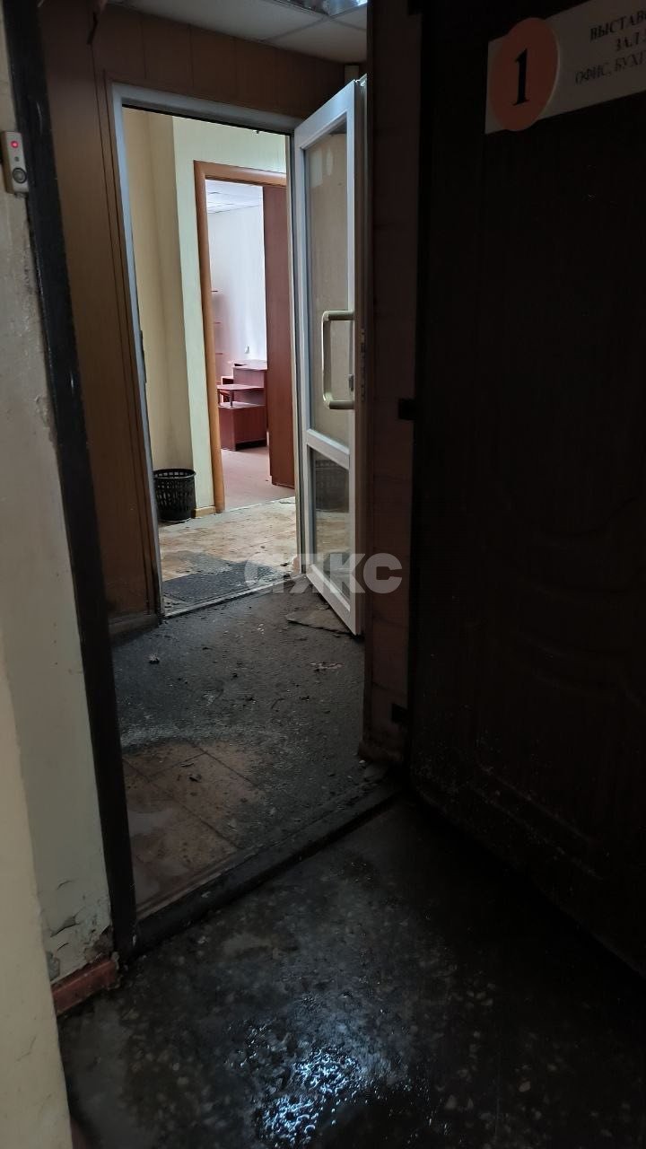 Фото №14: Коммерция 71 м² - Мариуполь, р. Жовтневый, пр-кт Металлургов, 96