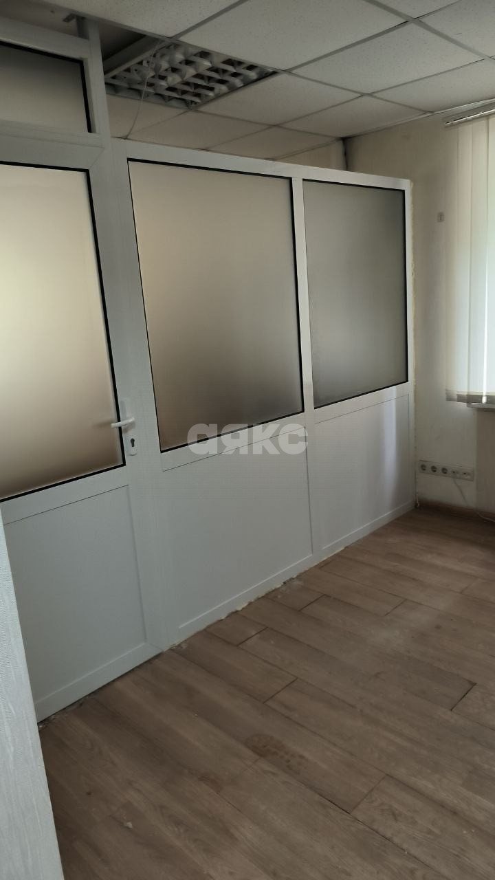 Фото №9: Коммерция 71 м² - Мариуполь, р. Жовтневый, пр-кт Металлургов, 96