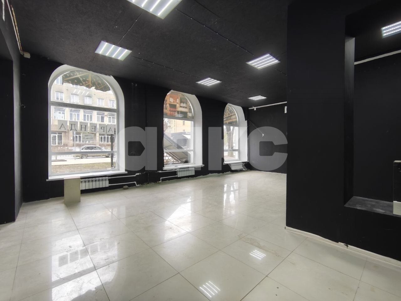 Фото №1: Коммерция 125 м² - Мариуполь, р. Жовтневый, ул. Энгельса, 28А