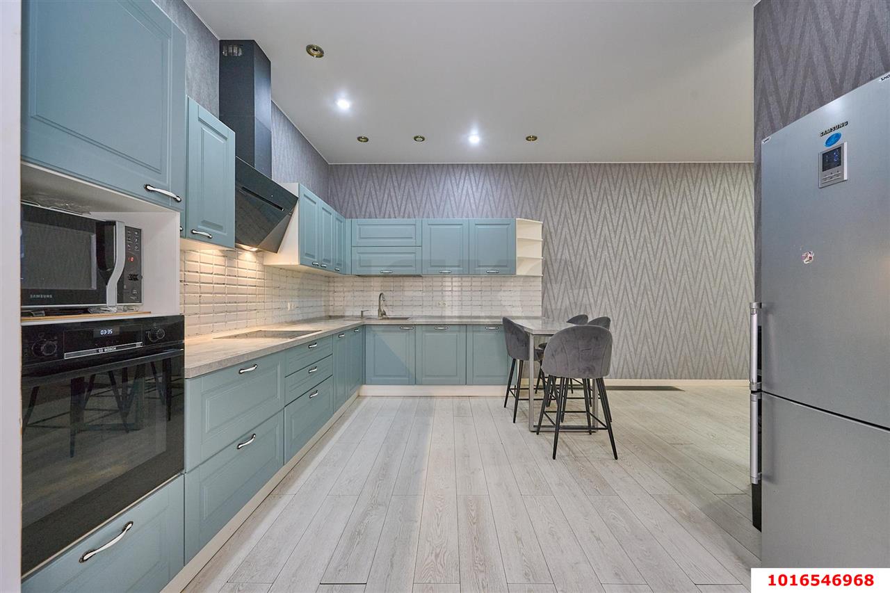 Фото №2: Дом 258 м² + 6.7 сот. - Знаменский, мкр. Карасунский внутригородской округ, ул. Зоологическая, 2/2