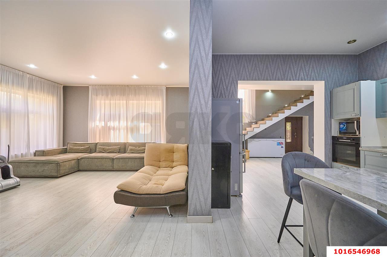 Фото №5: Дом 258 м² + 6.7 сот. - Знаменский, мкр. Карасунский внутригородской округ, ул. Зоологическая, 2/2