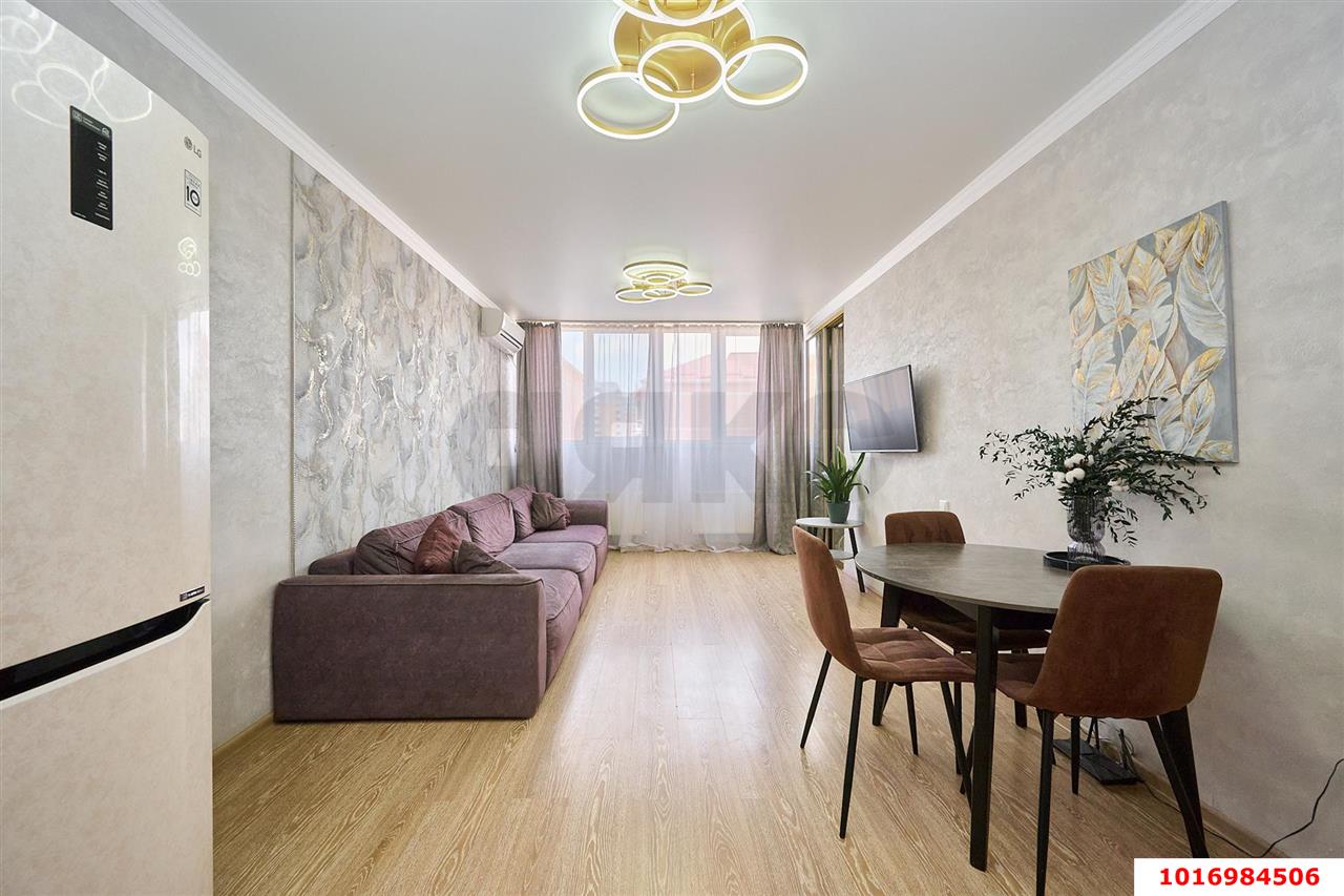 Фото №2: 2-комнатная квартира 65 м² - Краснодар, Прикубанский внутригородской округ, мкр. Краевая Клиническая Больница, ул. Восточно-Кругликовская, 76/4