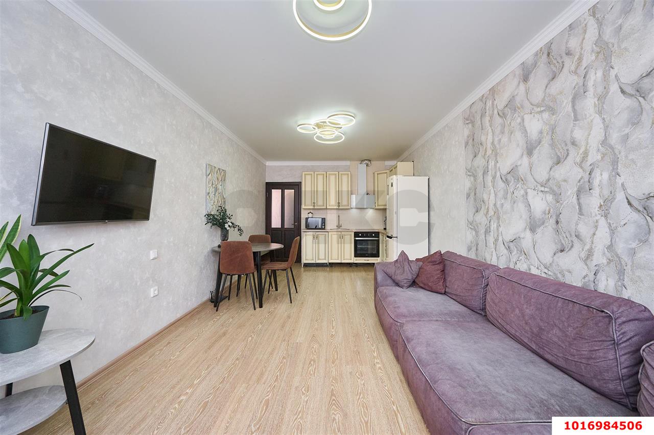 Фото №4: 2-комнатная квартира 65 м² - Краснодар, Прикубанский внутригородской округ, мкр. Краевая Клиническая Больница, ул. Восточно-Кругликовская, 76/4