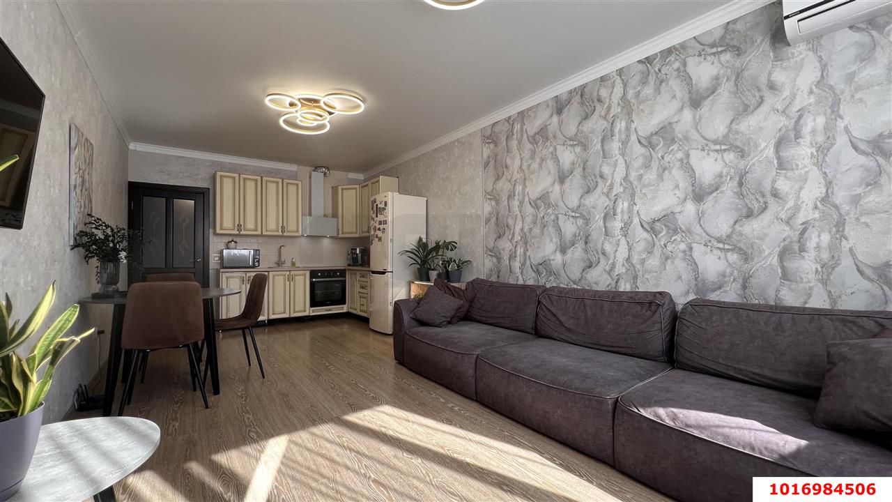 Фото №4: 2-комнатная квартира 65 м² - Краснодар, Прикубанский внутригородской округ, мкр. Краевая Клиническая Больница, ул. Восточно-Кругликовская, 76/4