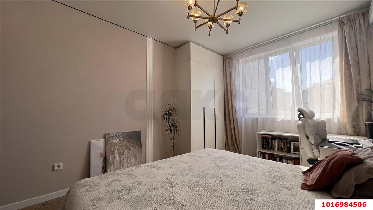 Фото №8: 2-комнатная квартира 65 м² - Краснодар, Прикубанский внутригородской округ, мкр. Краевая Клиническая Больница, ул. Восточно-Кругликовская, 76/4