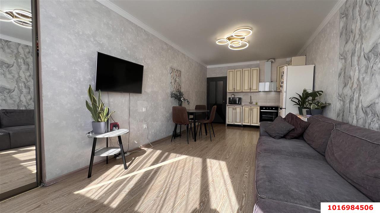 Фото №5: 2-комнатная квартира 65 м² - Краснодар, Прикубанский внутригородской округ, мкр. Краевая Клиническая Больница, ул. Восточно-Кругликовская, 76/4