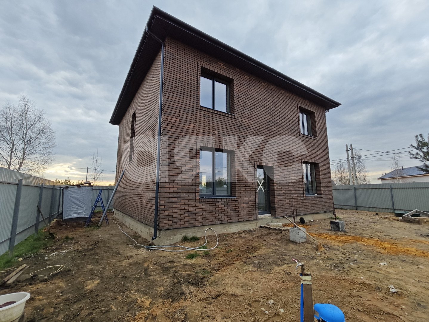 Фото №2: Дом 200 м² + 5.5 сот. - Раменское, Северный, мкр. КП Дергаево-3, ул. Летняя