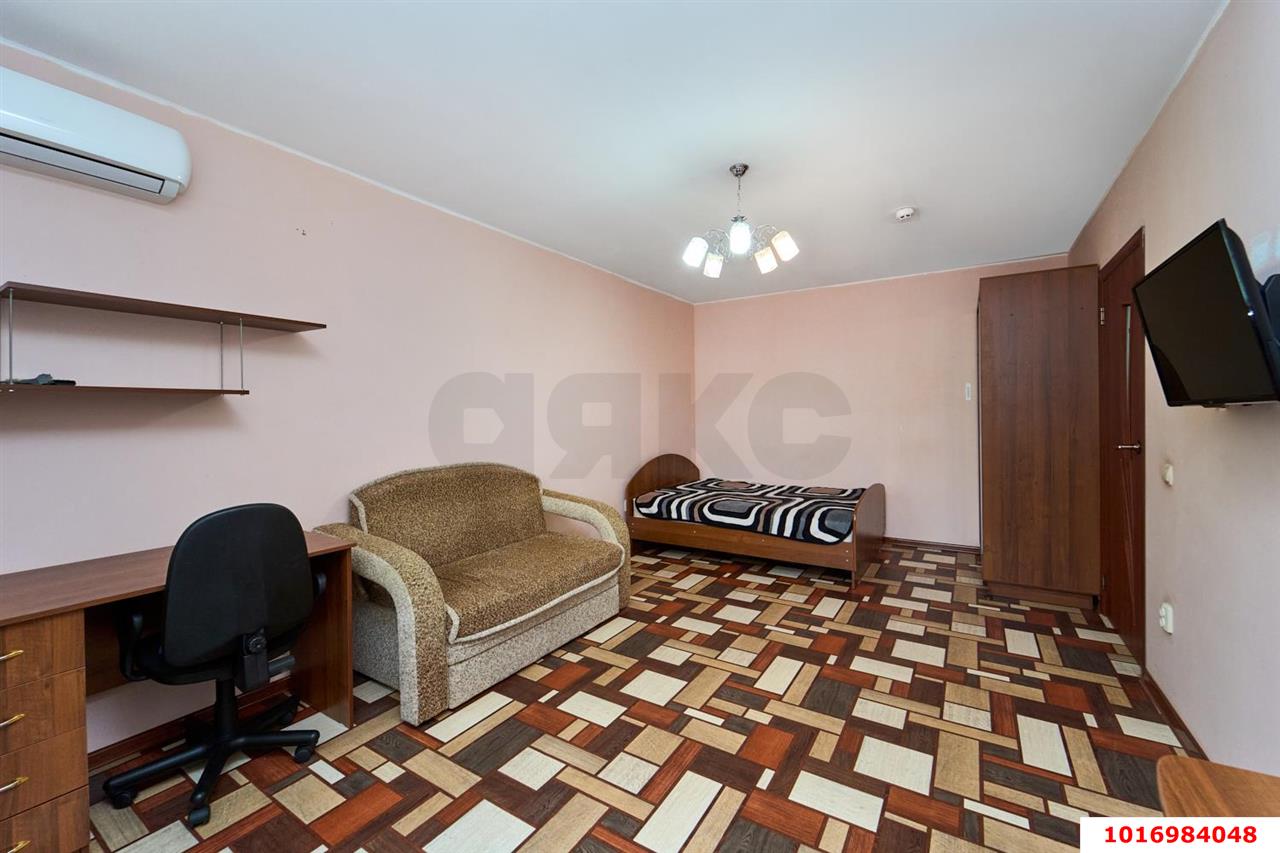 Фото №3: 1-комнатная квартира <span class="whitespace-nowrap">42 м²</span>, <span class="whitespace-nowrap">1/16 эт.</span> - Краснодар, Карасунский внутригородской округ, жилой комплекс Карасунские Озёра, ж/м Пашковский, ул. Краевая, 1/2