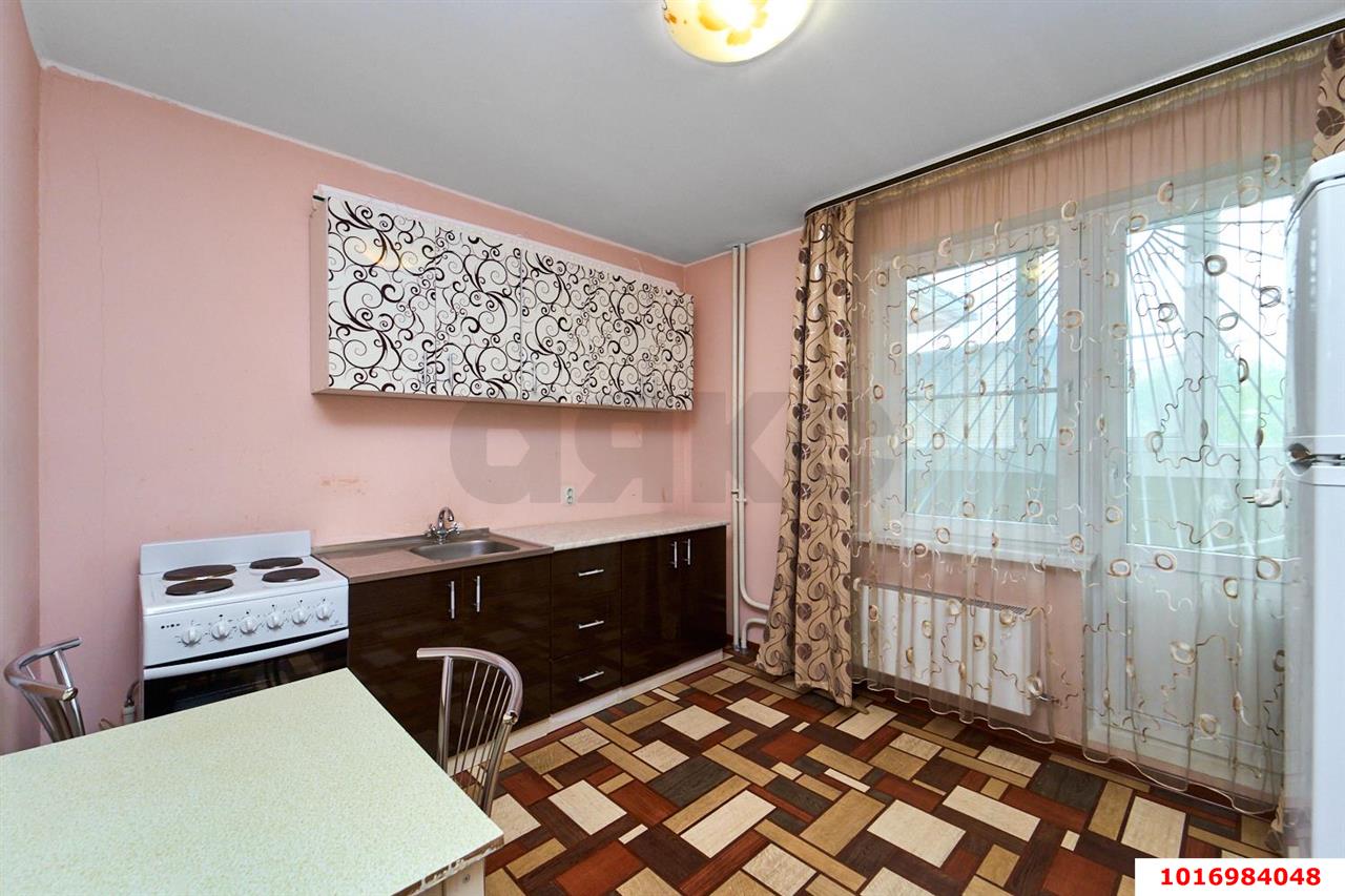 Фото №7: 1-комнатная квартира <span class="whitespace-nowrap">42 м²</span>, <span class="whitespace-nowrap">1/16 эт.</span> - Краснодар, Карасунский внутригородской округ, жилой комплекс Карасунские Озёра, ж/м Пашковский, ул. Краевая, 1/2