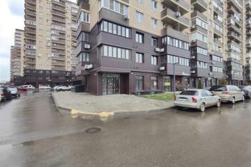 Фото №1: Коммерция 46 м² - Краснодар, мкр. жилой комплекс Ракурс, ул. имени Героя Ростовского, 8к1