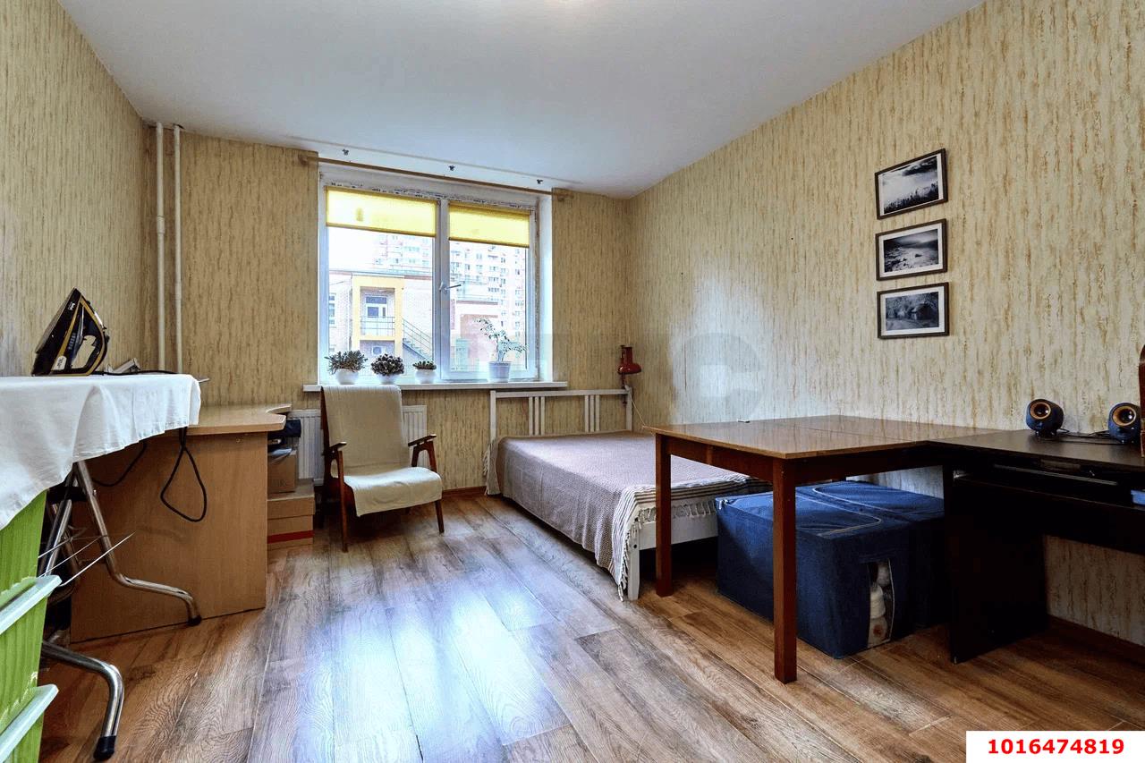 Фото №5: 2-комнатная квартира 60 м² - Краснодар, Западный внутригородской округ, Кожзавод, мкр. Военный городок № 1, ул. имени Калинина, 350/8