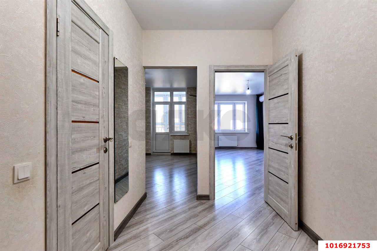 Фото №7: 1-комнатная квартира 41 м² - Краснодар, 2-й квартал, Прикубанский внутригородской округ, мкр. Губернский, ул. имени Героя Георгия Бочарникова, 1