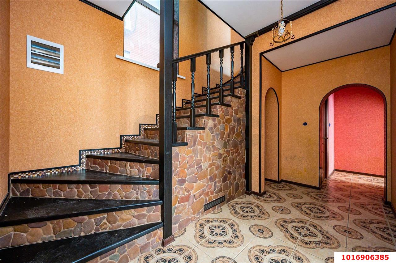 Фото №8: Дом 161 м² + 2.5 сот. - Яблоновский, ул. Майкопская, 2/2