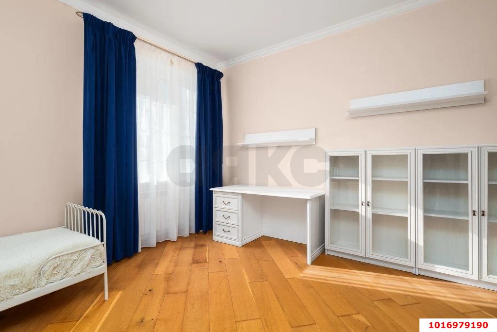 Фото №13: Дом 226 м² + 7 сот. - Краснодар, Прикубанский внутригородской округ, Калинино, мкр. Завод Радиоизмерительных Приборов, ул. Аральская