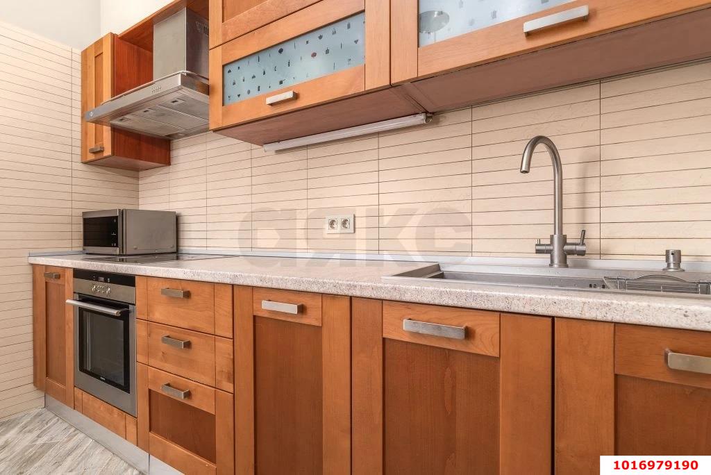 Фото №7: Дом 226 м² + 7 сот. - Краснодар, Прикубанский внутригородской округ, Калинино, мкр. Завод Радиоизмерительных Приборов, ул. Аральская