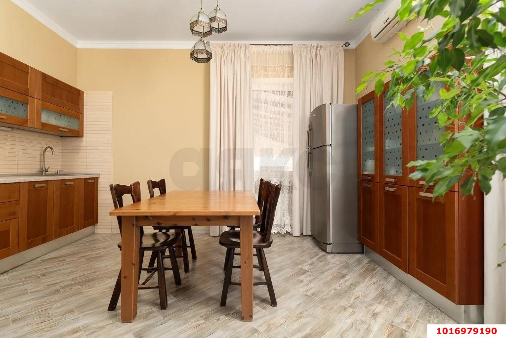 Фото №8: Дом 226 м² + 7 сот. - Краснодар, Прикубанский внутригородской округ, Калинино, мкр. Завод Радиоизмерительных Приборов, ул. Аральская