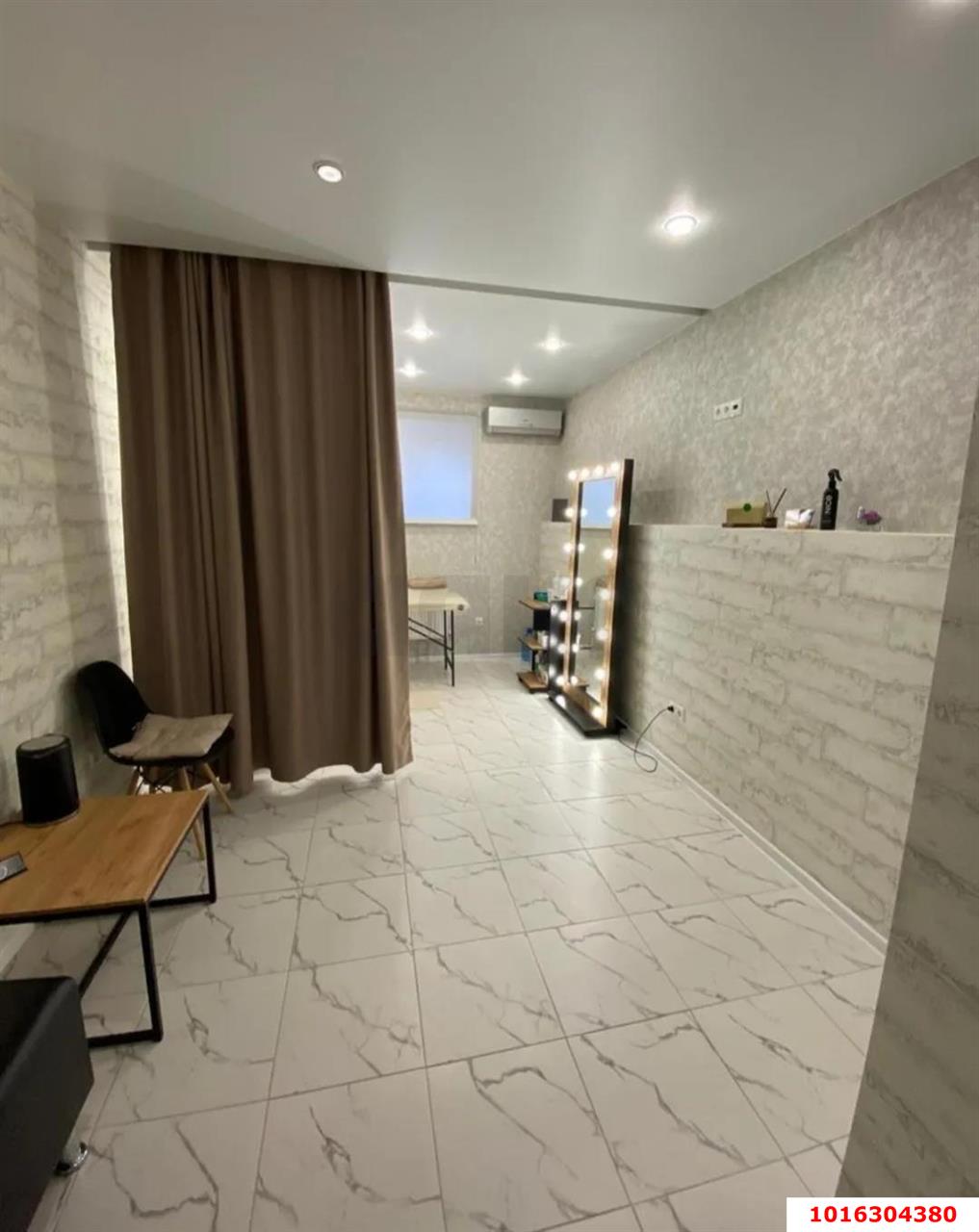 Фото №1: Офисное помещение 16 м² - Краснодар, ЖК Славянка, Славянский, Прикубанский внутригородской округ, мкр. жилой комплекс Славянка, ул. Заполярная, 39к4