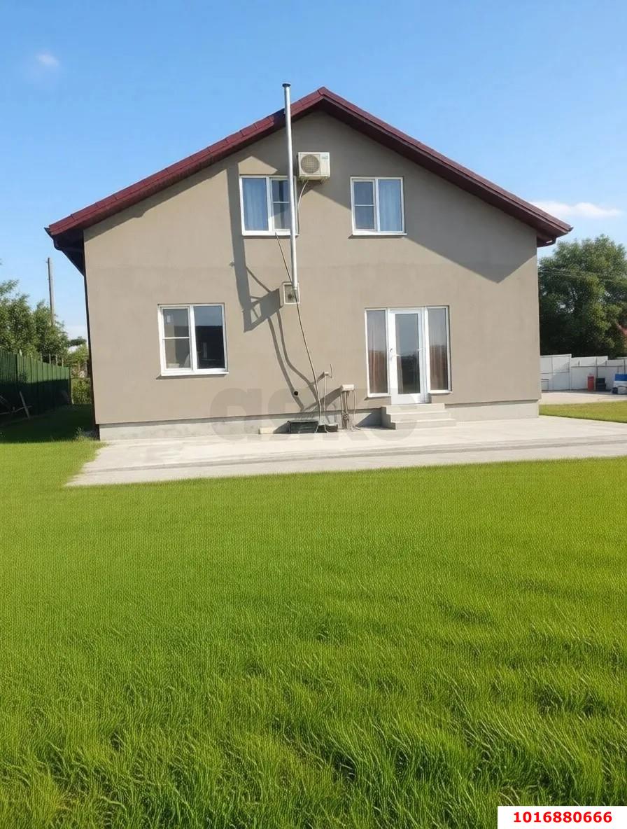 Фото №1: Дом 200 м² + 9 сот. - Абинск, пер. Мирный, 7А