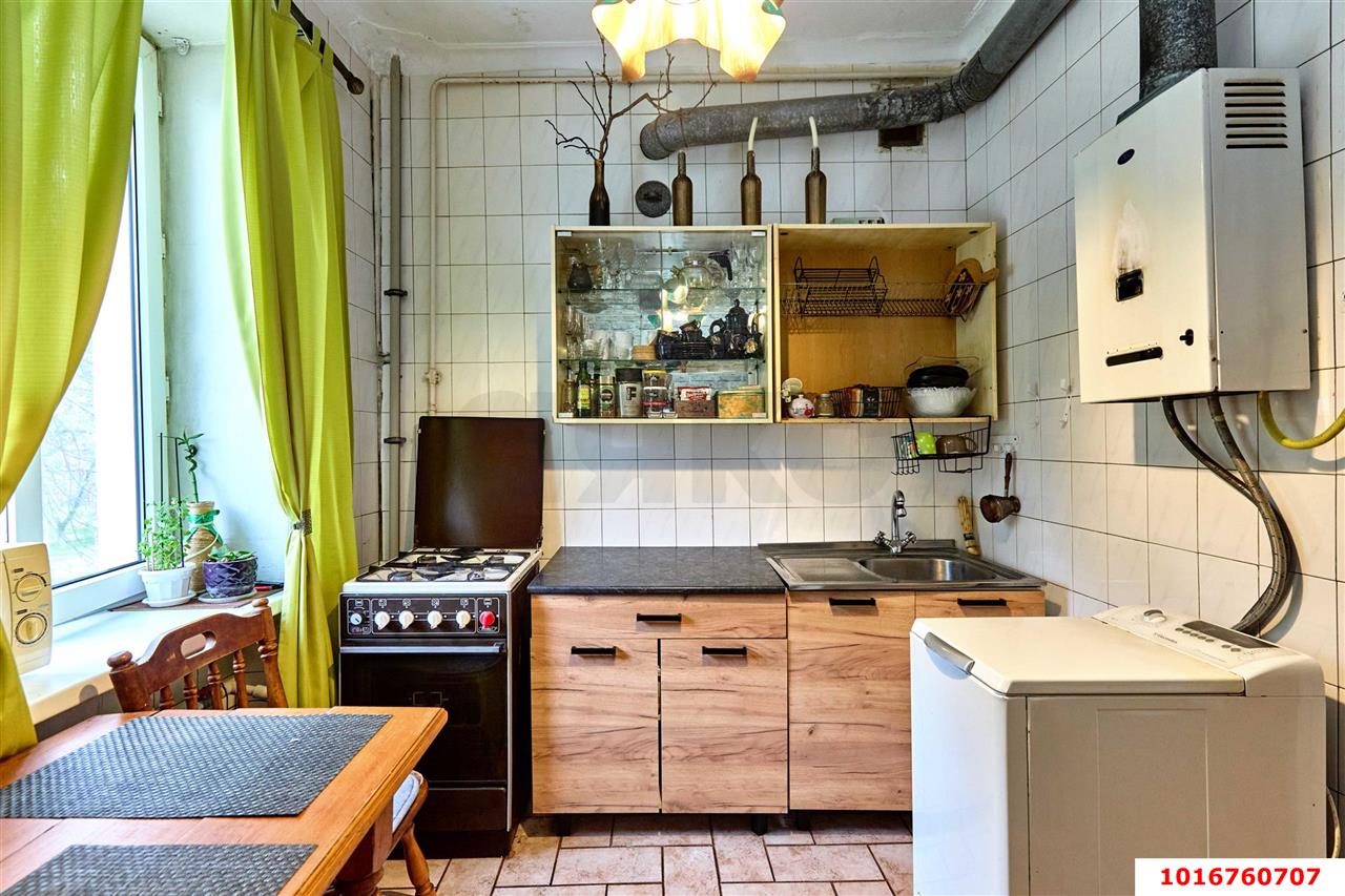 Фото №10: 3-комнатная квартира 53 м² - Краснодар, Центральный внутригородской округ, Покровка, мкр. Центральный, ул. Володарского, 8