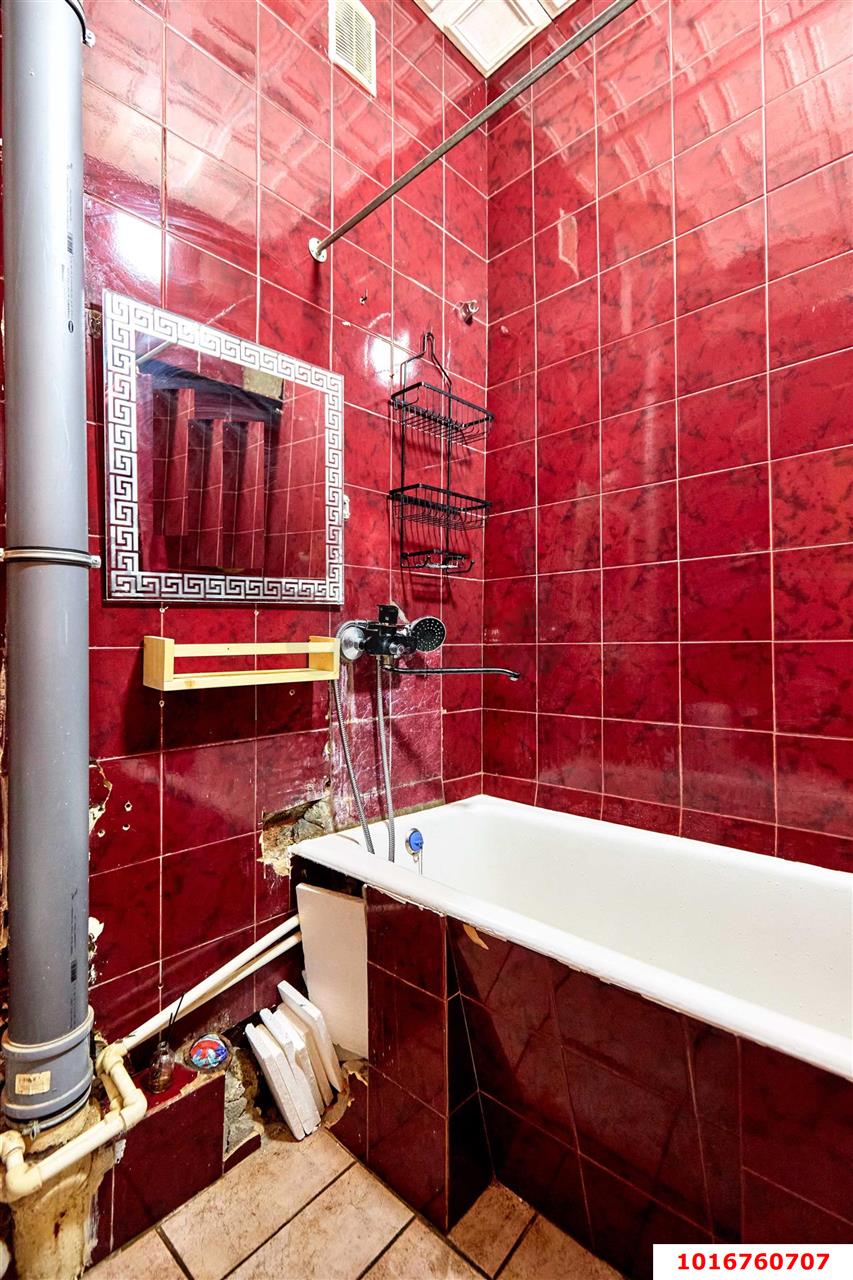 Фото №16: 3-комнатная квартира 53 м² - Краснодар, Центральный внутригородской округ, Покровка, мкр. Центральный, ул. Володарского, 8