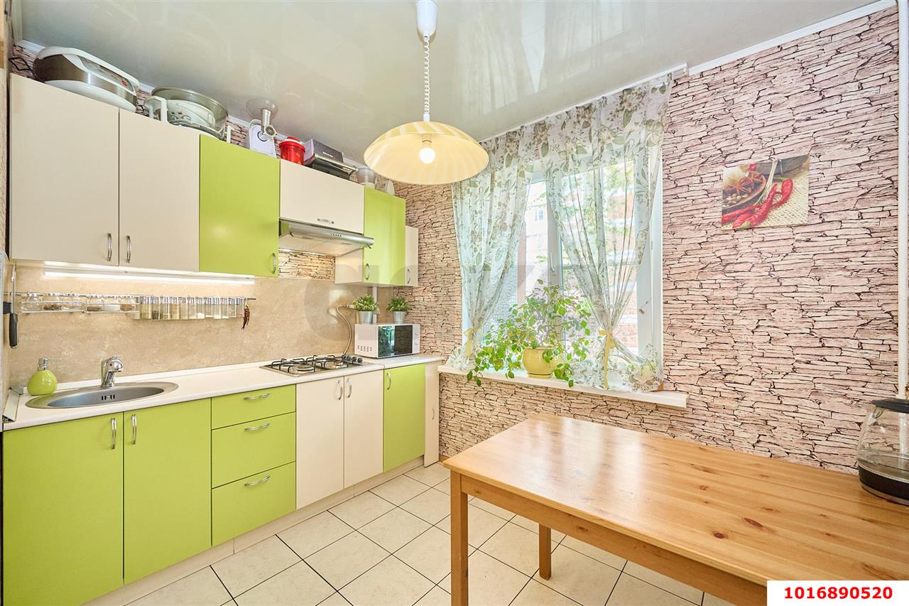 Фото №1: 3-комнатная квартира 73 м² - Краснодар, Карасунский внутригородской округ, мкр. Комсомольский, ул. Уральская, 184