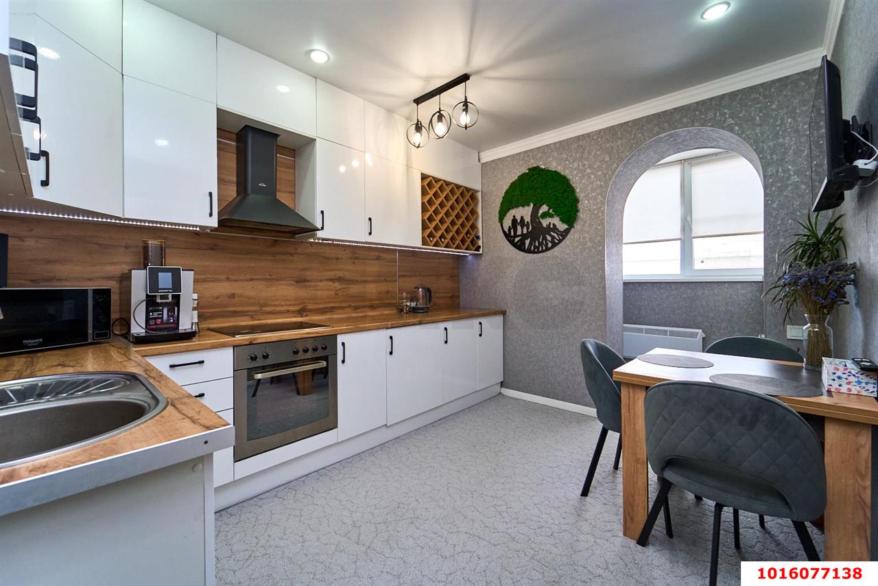 Фото №1: 2-комнатная квартира 60 м² - Краснодар, мкр. Карасунский внутригородской округ, ул. Бородинская, 152/А