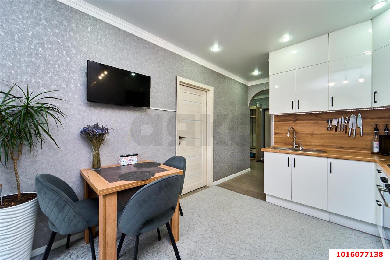 Фото №3: 2-комнатная квартира 60 м² - Краснодар, мкр. Карасунский внутригородской округ, ул. Бородинская, 152/А