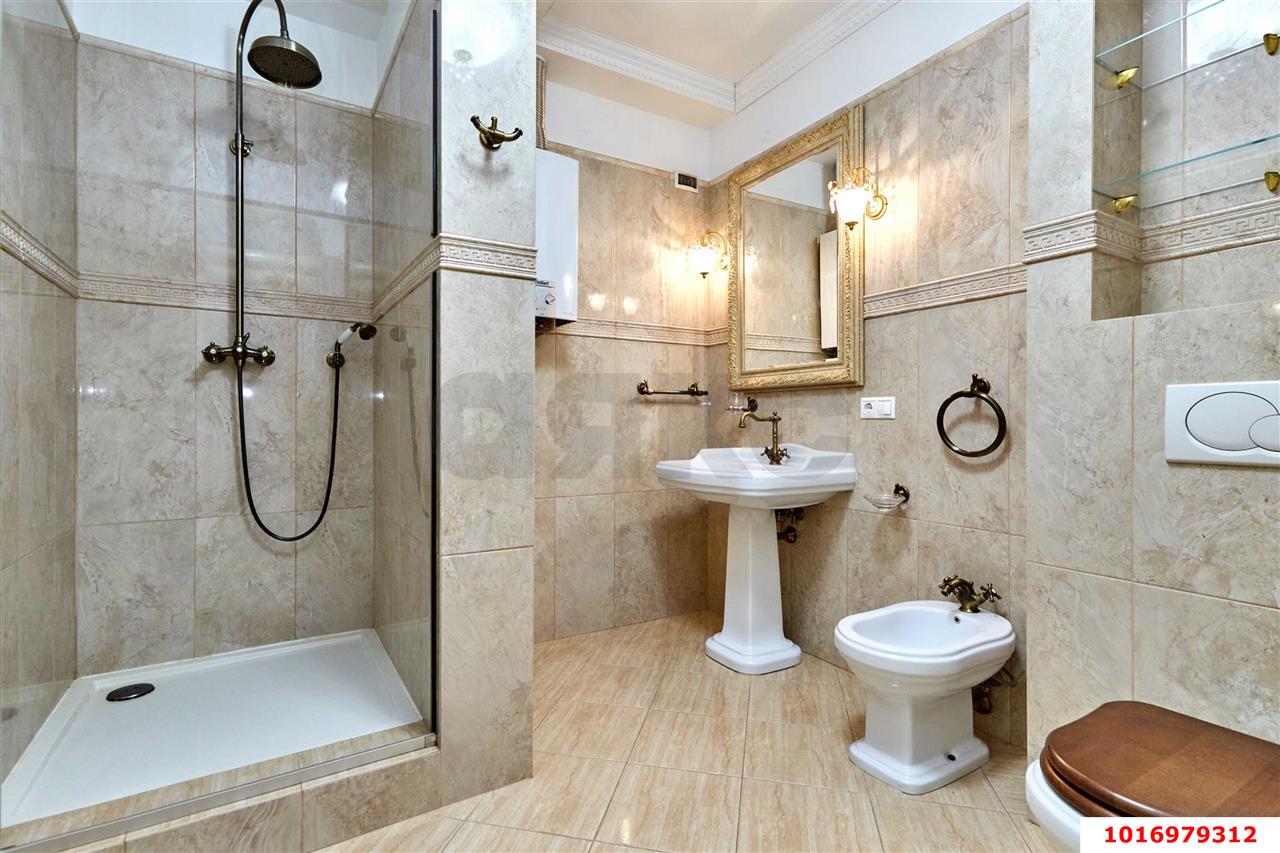 Фото №11: 2-комнатная квартира 54 м² - Краснодар, Центральный внутригородской округ, мкр. Центральный, ул. Орджоникидзе, 56