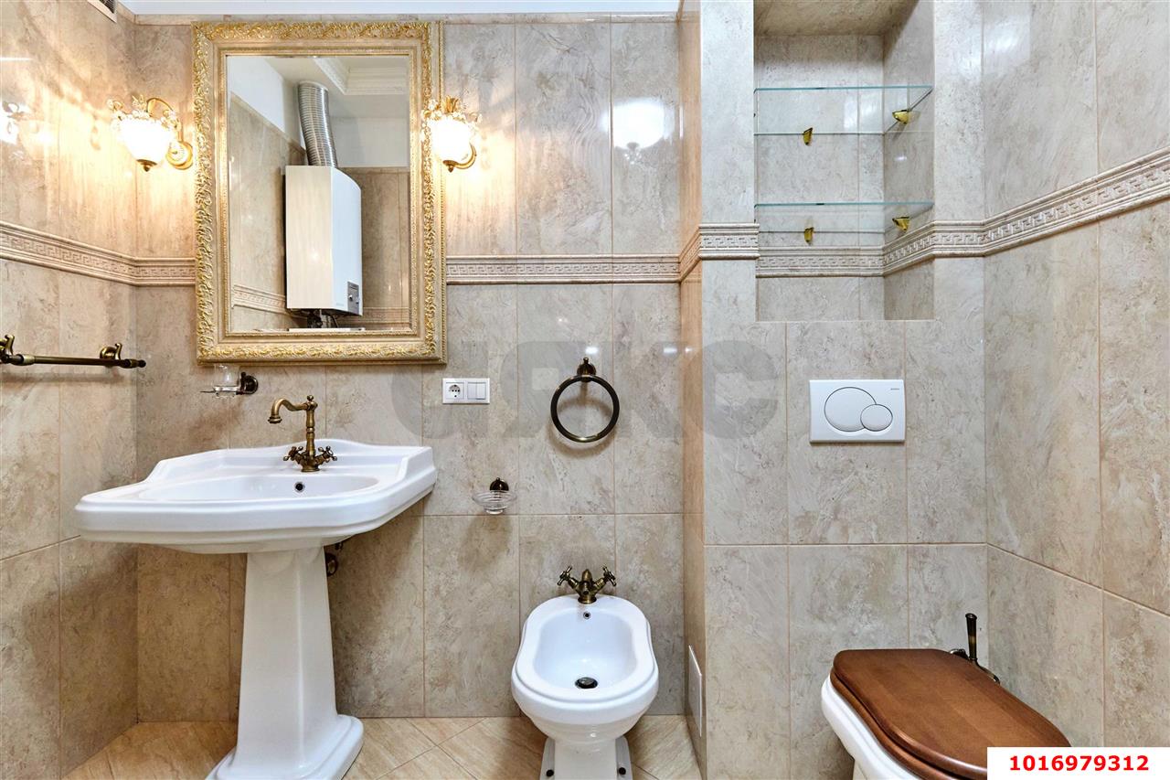 Фото №12: 2-комнатная квартира 54 м² - Краснодар, Центральный внутригородской округ, мкр. Центральный, ул. Орджоникидзе, 56