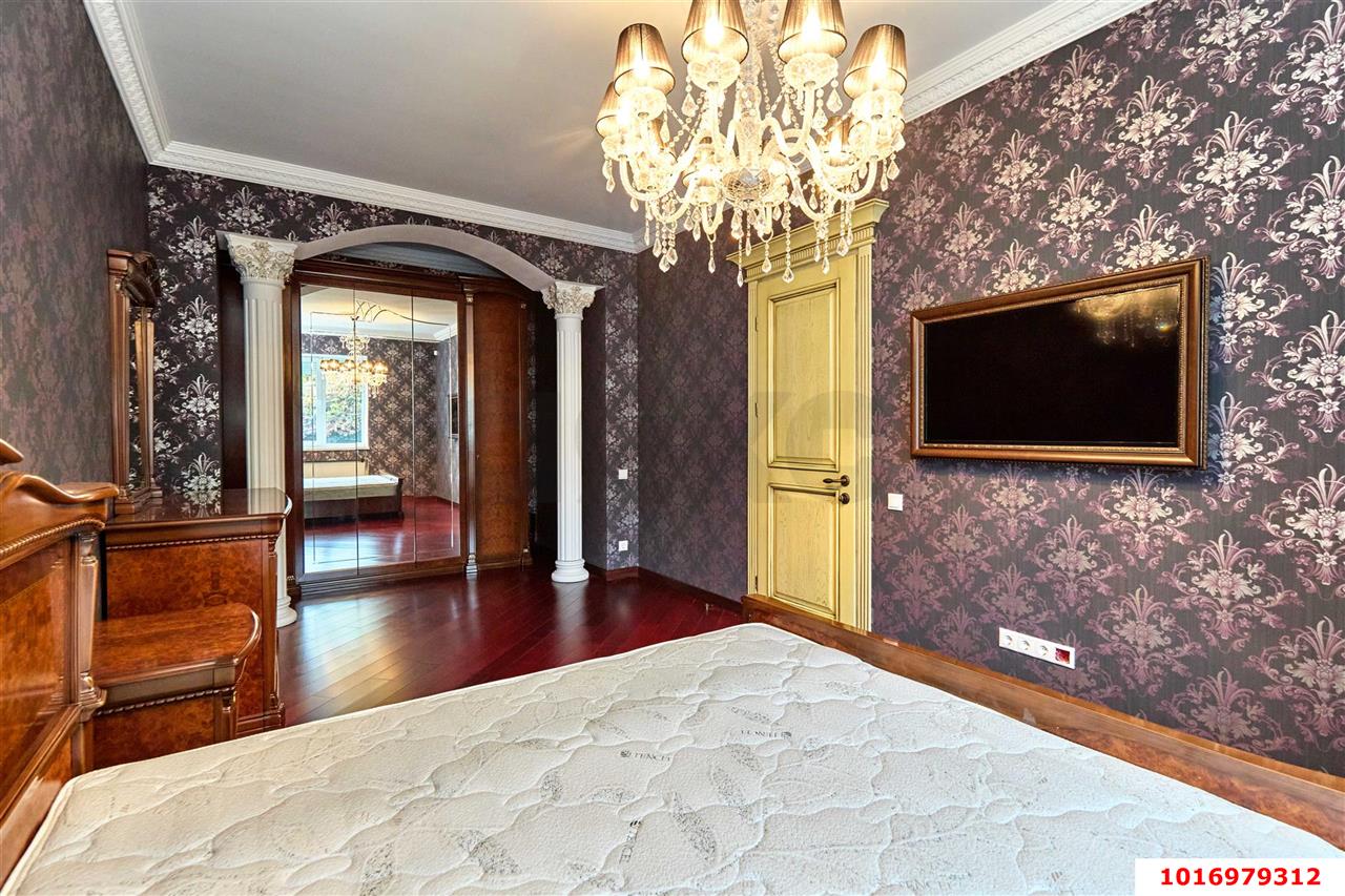 Фото №8: 2-комнатная квартира 54 м² - Краснодар, Центральный внутригородской округ, мкр. Центральный, ул. Орджоникидзе, 56