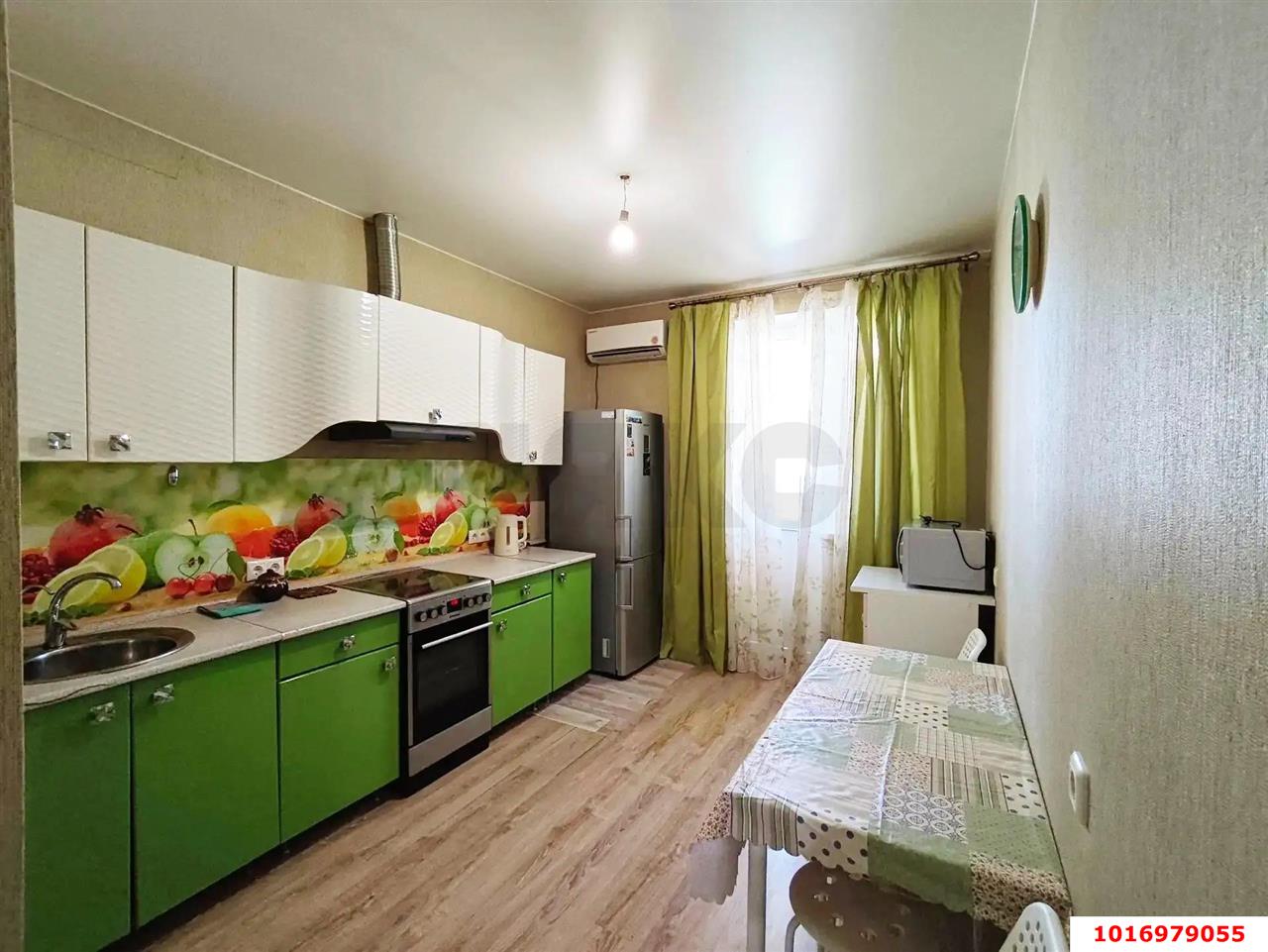 Фото №1: 1-комнатная квартира 34 м² - Краснодар, Прикубанский внутригородской округ, Восточно-Кругликовский, мкр. ЖК Возрождение, ул. имени 40-летия Победы, 131