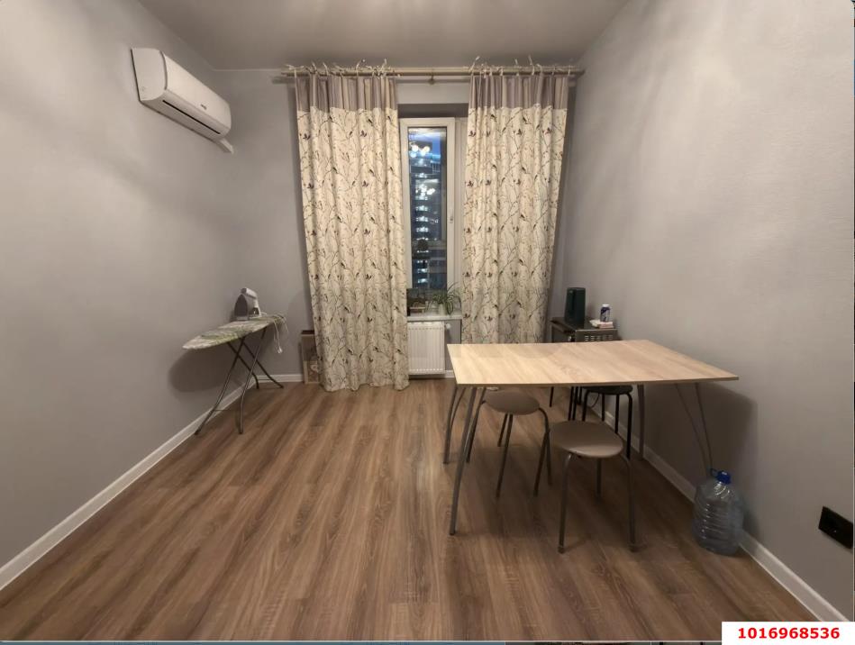 Фото №1: 1-комнатная квартира 41 м² - Краснодар, Центральный внутригородской округ, жилой комплекс Фонтаны, мкр. Черёмушки, ул. Воронежская, 47/14