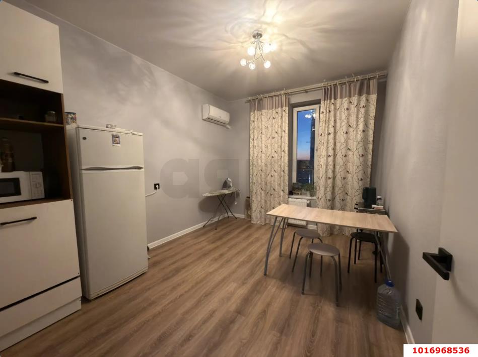 Фото №2: 1-комнатная квартира 41 м² - Краснодар, Центральный внутригородской округ, жилой комплекс Фонтаны, мкр. Черёмушки, ул. Воронежская, 47/14