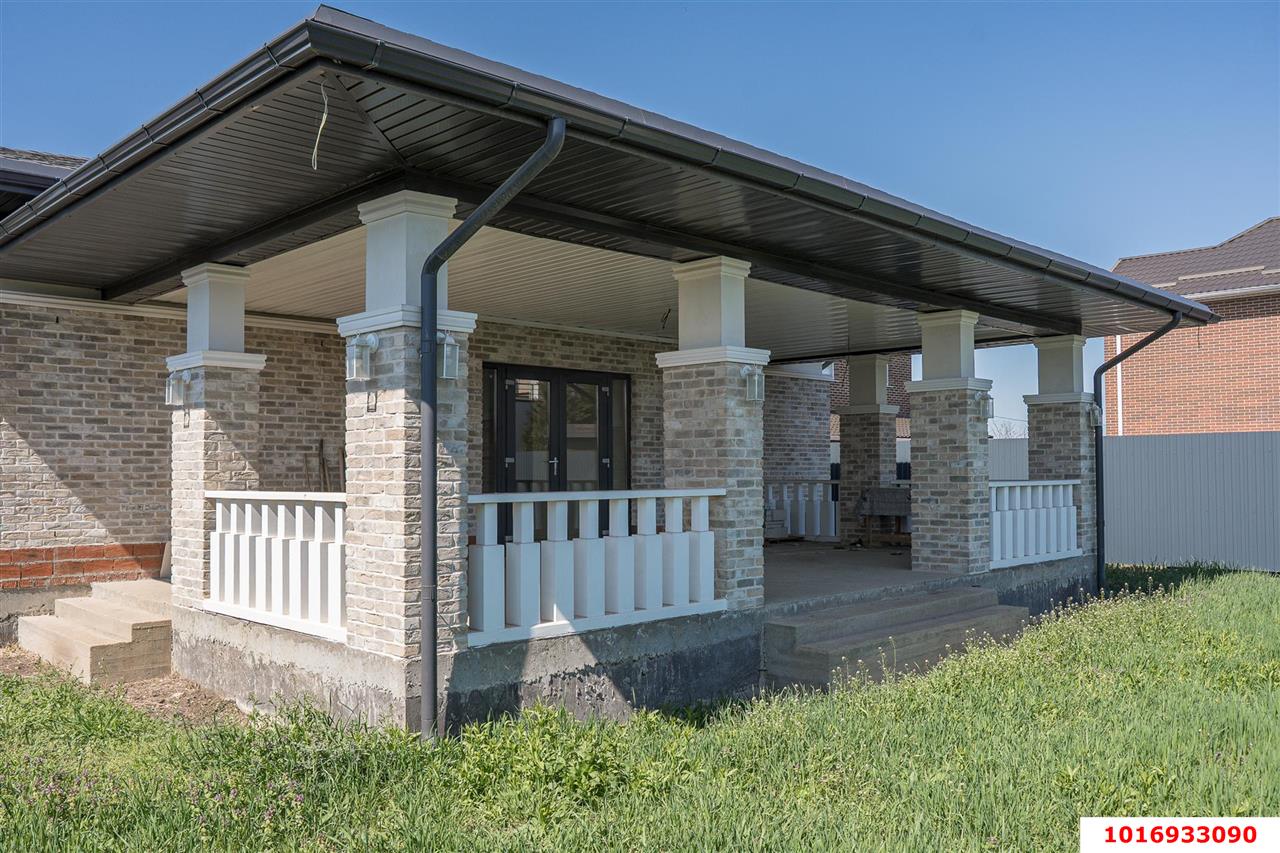 Фото №2: Дом 215 м² + 8 сот. - Краснодар, Прикубанский внутригородской округ, мкр. жилой комплекс Русский, пр-кт Римский