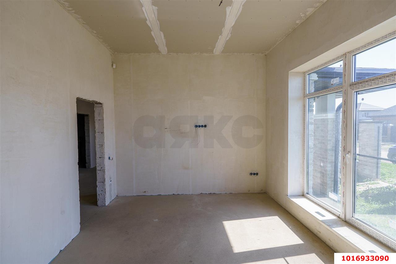 Фото №17: Дом 215 м² + 8 сот. - Краснодар, Прикубанский внутригородской округ, мкр. жилой комплекс Русский, пр-кт Римский