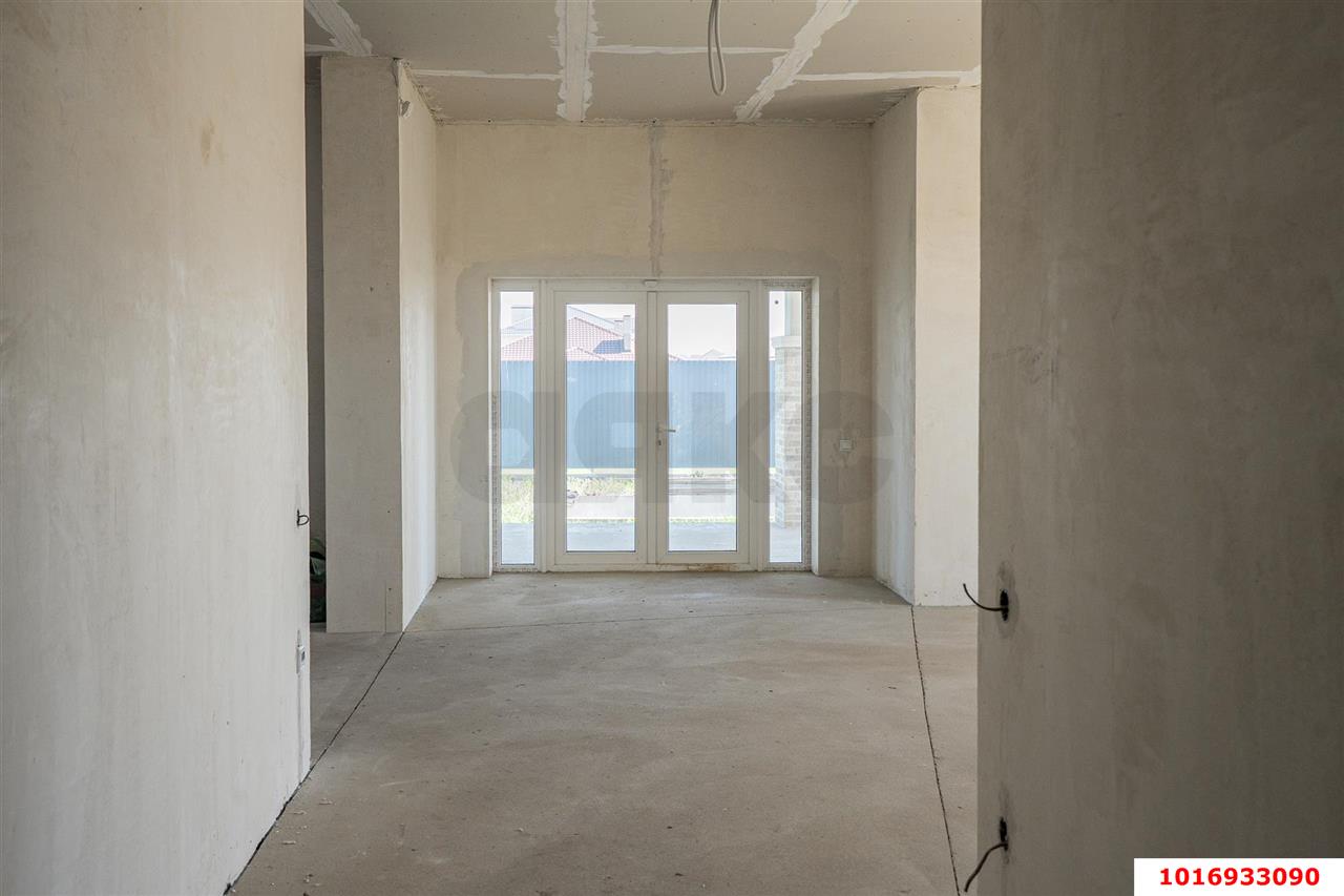 Фото №13: Дом 215 м² + 8 сот. - Краснодар, Прикубанский внутригородской округ, мкр. жилой комплекс Русский, пр-кт Римский