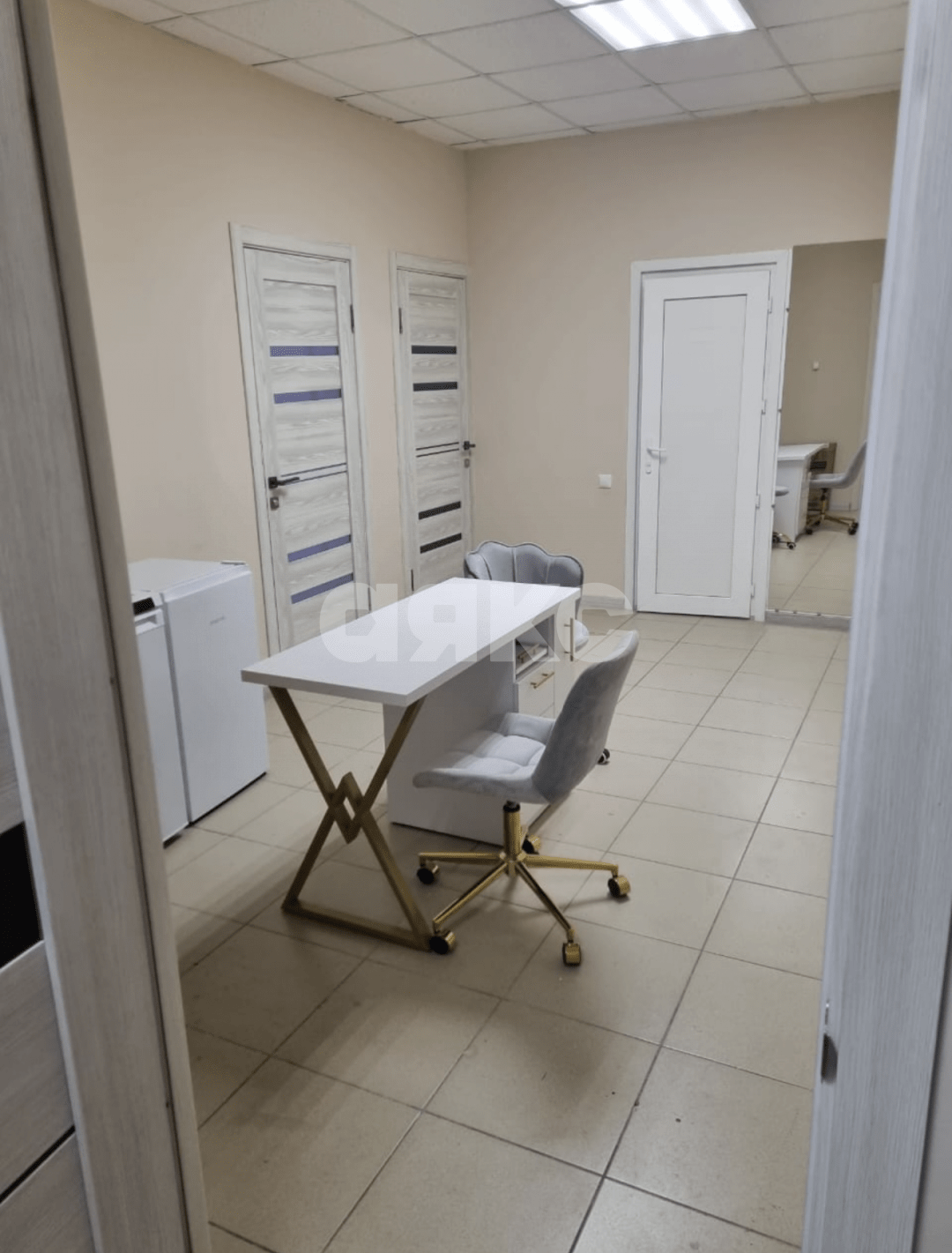 Фото №1: Коммерция 54 м² - Майкоп, мкр. Центр, ул. Советская