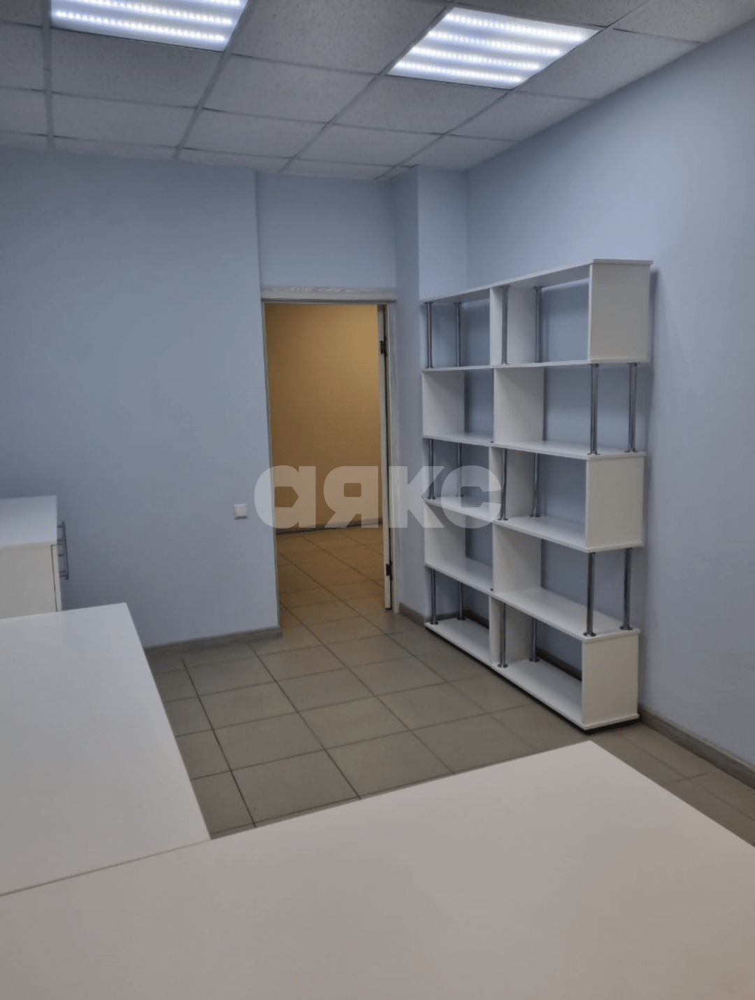 Фото №6: Коммерция 54 м² - Майкоп, мкр. Центр, ул. Советская