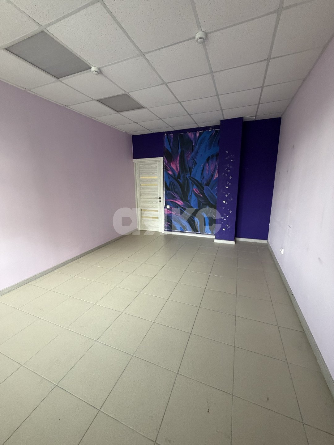 Фото №3: Коммерция 54 м² - Майкоп, мкр. Центр, ул. Советская