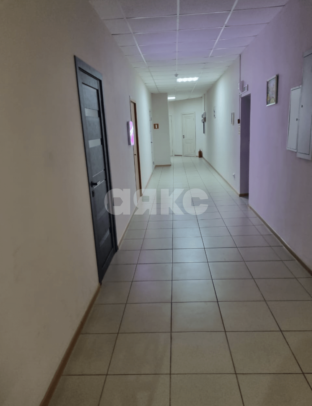 Фото №8: Коммерция 54 м² - Майкоп, мкр. Центр, ул. Советская