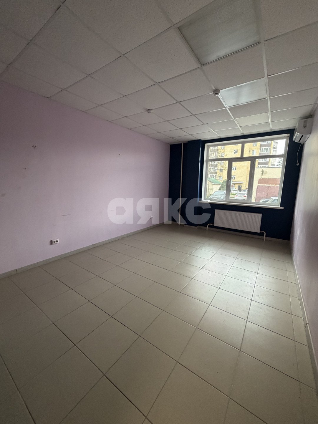 Фото №4: Коммерция 54 м² - Майкоп, мкр. Центр, ул. Советская