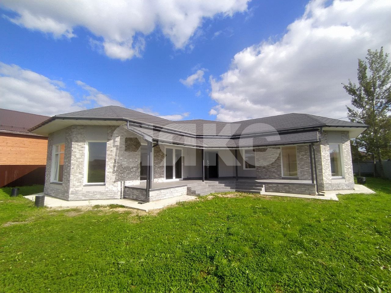 Фото №1: Коттедж 186 м² + 10 сот. - ТСН Маяковский