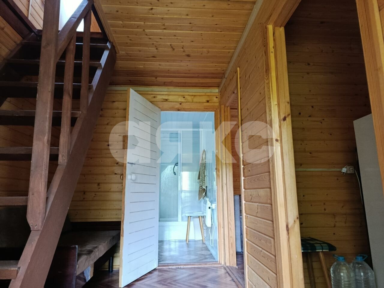 Фото №10: Дача <span class="whitespace-nowrap">57 м²</span> <span class="whitespace-nowrap">+ 7.48 сот.</span>, <span class="whitespace-nowrap">2 эт.</span> - СНТ Молодая Гвардия, 99
