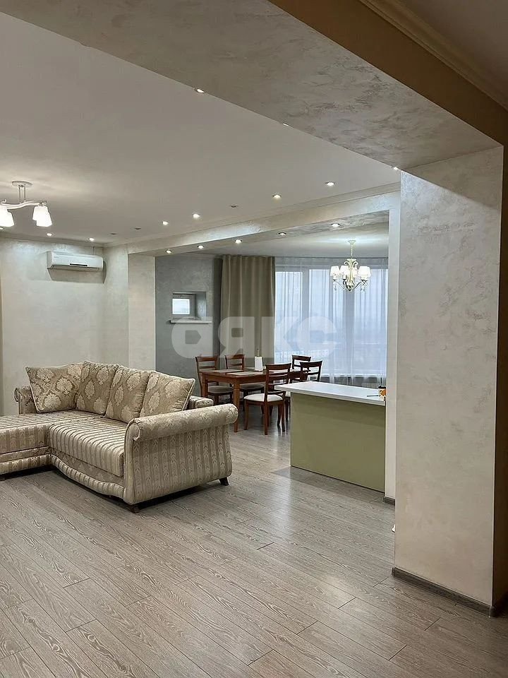 Фото №5: 3-комнатная квартира 130 м² - Ростов-на-Дону, Пролетарский, Александровка, мкр. жилой комплекс Голубые Ели, ул. Вересаева, 107А