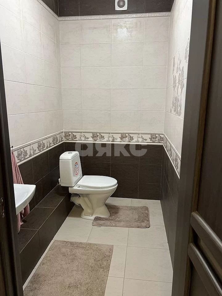 Фото №26: 3-комнатная квартира 130 м² - Ростов-на-Дону, Пролетарский, Александровка, мкр. жилой комплекс Голубые Ели, ул. Вересаева, 107А