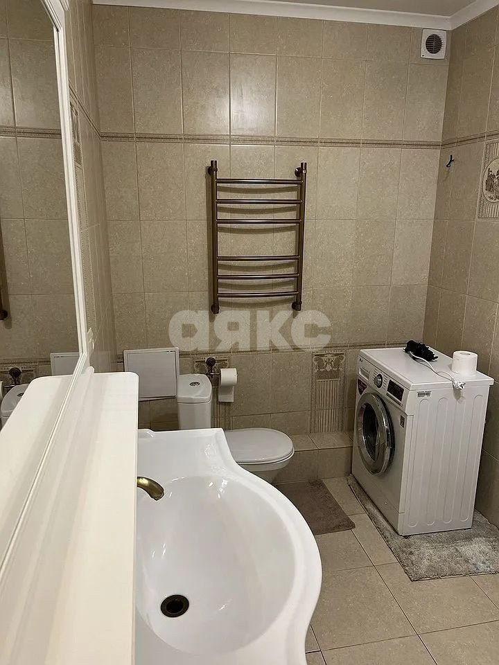 Фото №27: 3-комнатная квартира 130 м² - Ростов-на-Дону, Пролетарский, Александровка, мкр. жилой комплекс Голубые Ели, ул. Вересаева, 107А